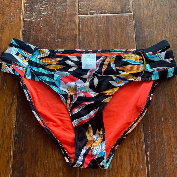 Body Glove Floral Bandeua Bikini Set - Picture 5 of 6